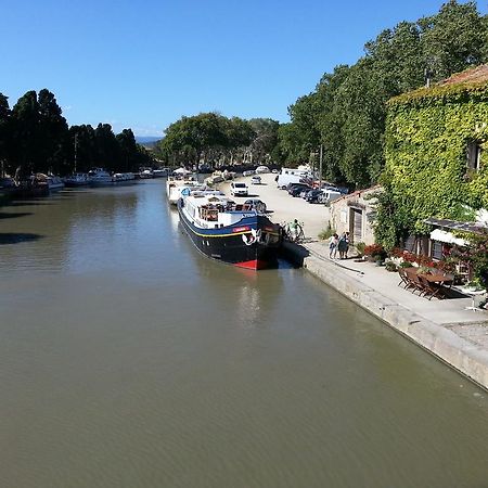 Bed and Breakfast Les Portes Du Soleil Capestang Exterior foto
