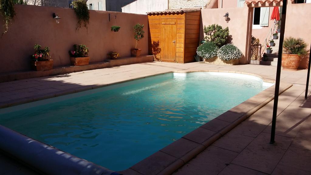 Bed and Breakfast Les Portes Du Soleil Capestang Exterior foto
