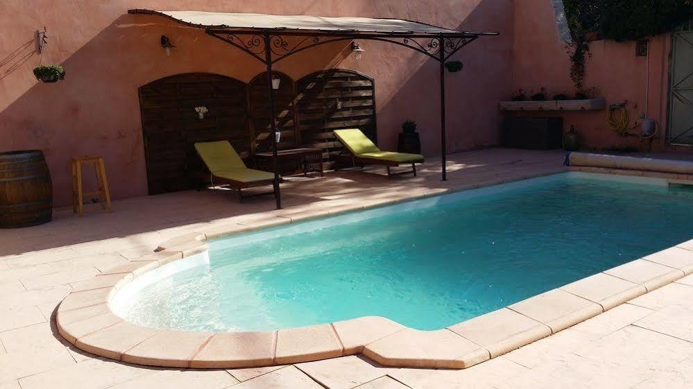 Bed and Breakfast Les Portes Du Soleil Capestang Exterior foto